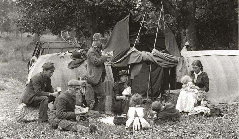 Gypsy travellers in the New Forest, rounded up Nazi Germany style