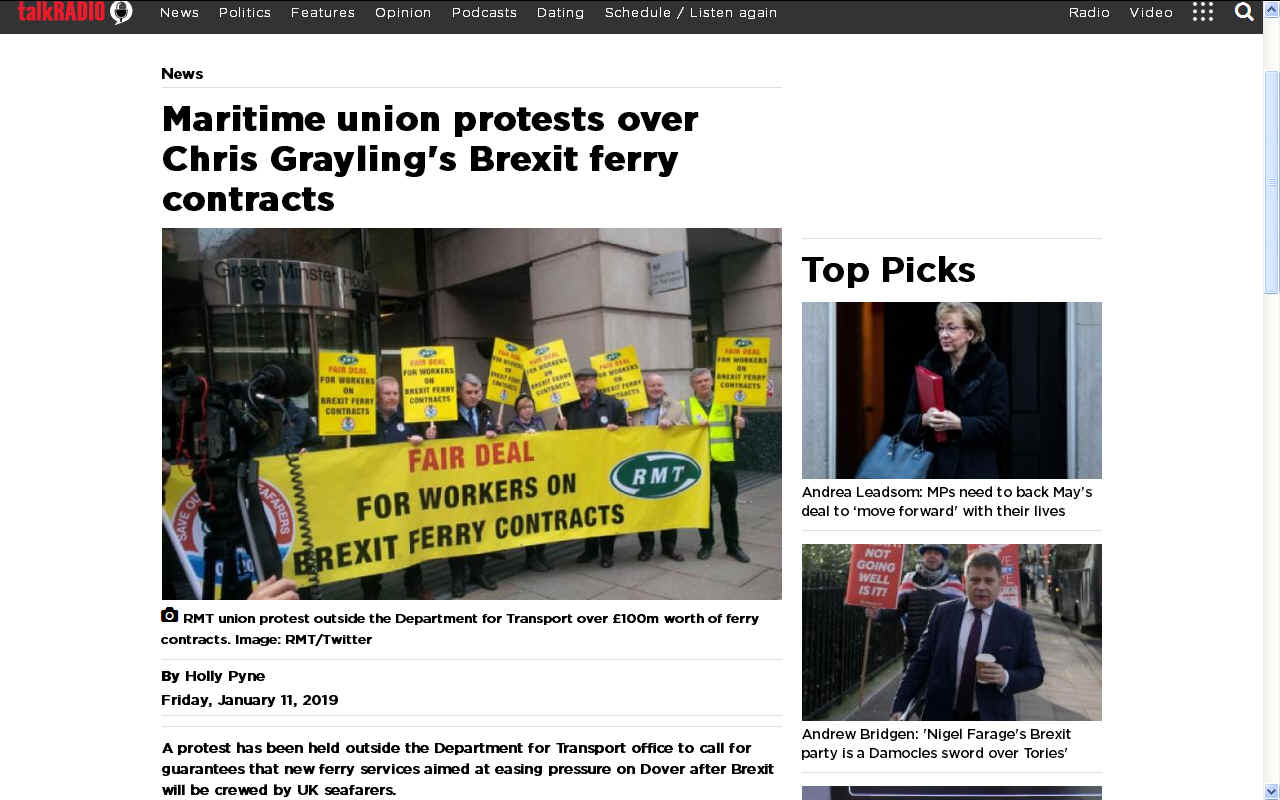 Protestors maritime union over Chris Grayling's Brexit ferries contracts